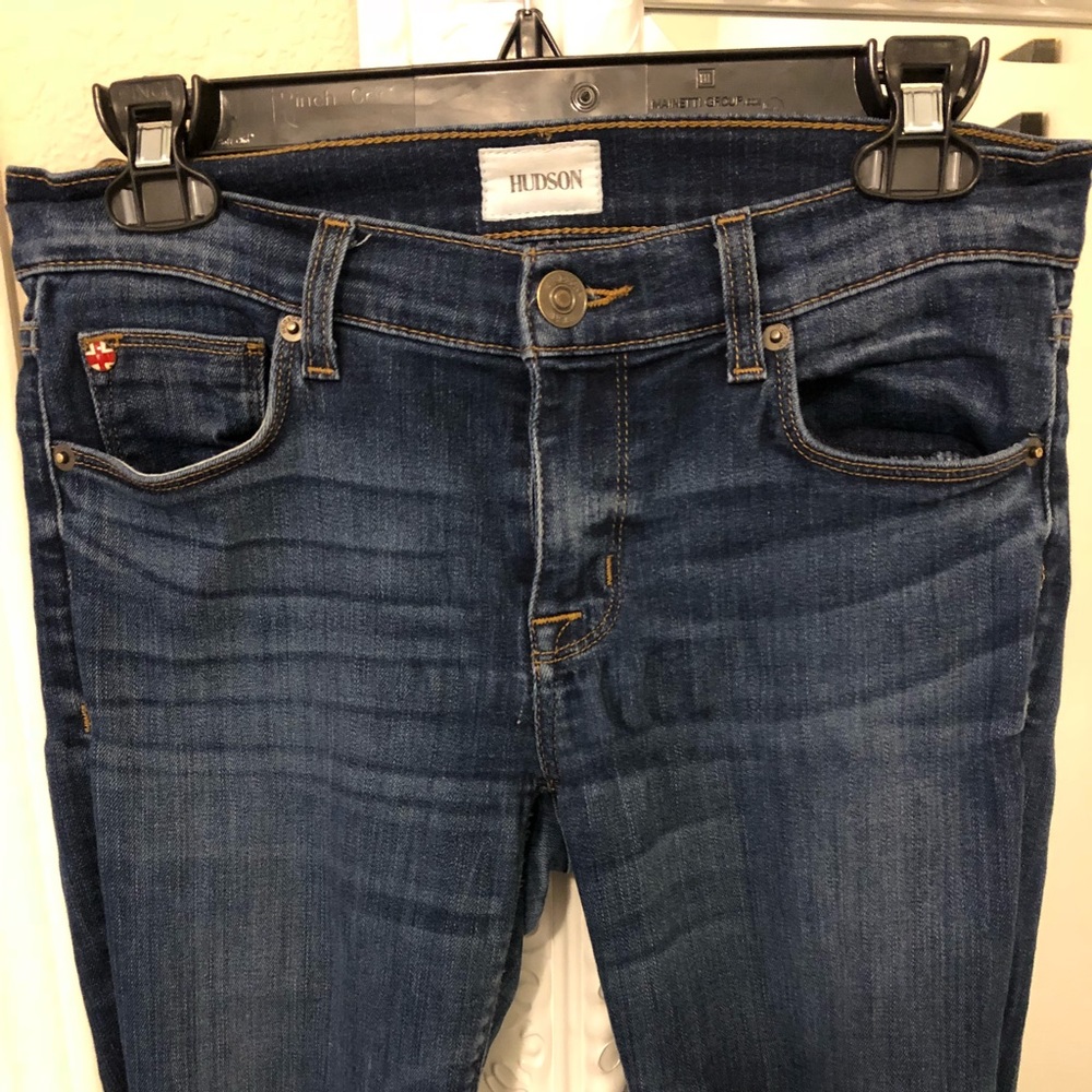 Hudson Jeans Size 26 stretch cropped